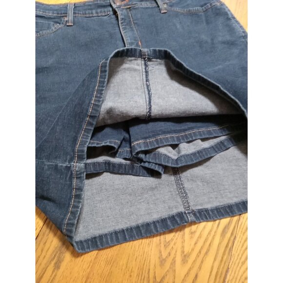 LEVI STRAUSS Jeans Skirt Womens 16 BLUE Dark Denim Preowned Summer Casual Work - Picture 4 of 7